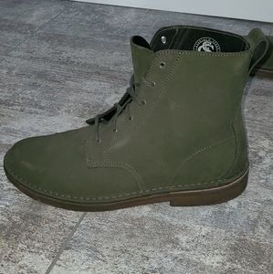 Clark's Boots NWOT